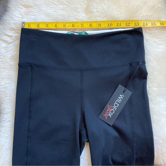 NWT WILDFOX Sweat Bike Shorts Black Tropical Banana Size M - Picture 12 of 14